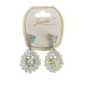 Silver•Pearl White Iridescent Earrings